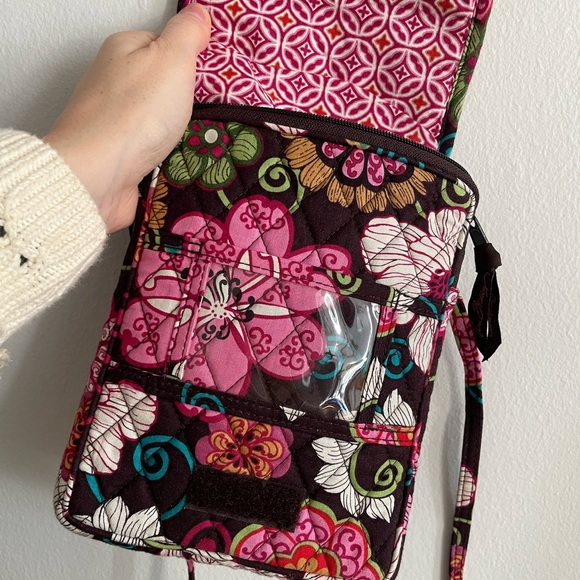 Vera Bradley Crossbody | Vintage Paisley Pattern - Picture 6 of 6
